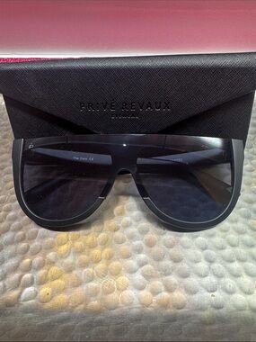 Privé Revaux The Coco Shield Sunglasses - Black